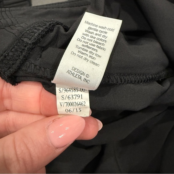 Athleta Black La Viva Cropped Joggers - Picture 9 of 12